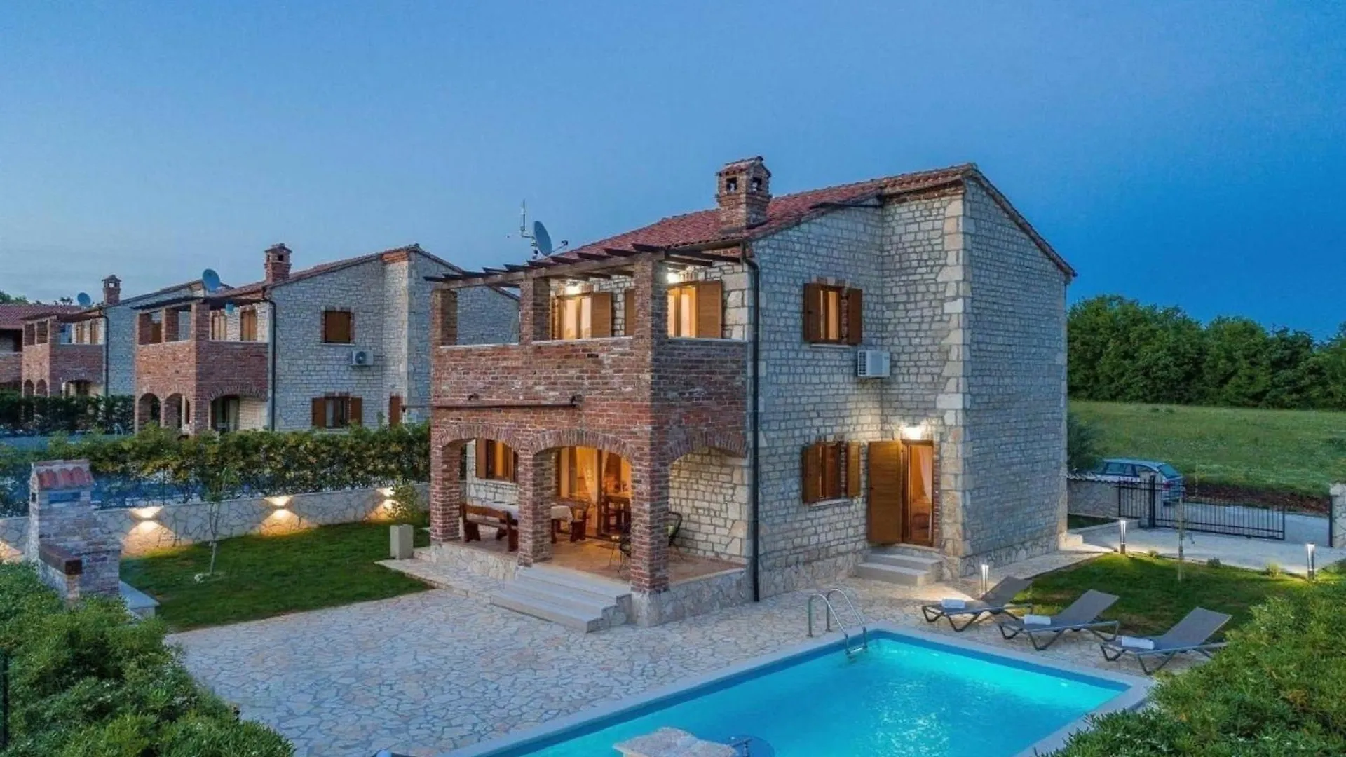 Ferienhaus In Butkovici Mit Privatem Pool